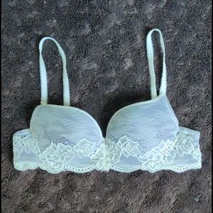 Sophie B. White Lace/Purple Pushup Bra 34A - 2/$30